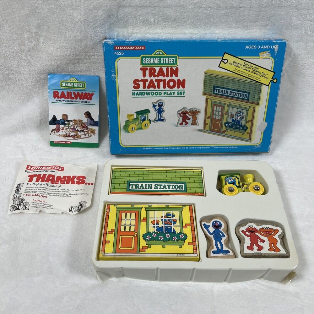 Vintage Tootsietoy Sesame Street Train Station Hardwood Play Set 1995